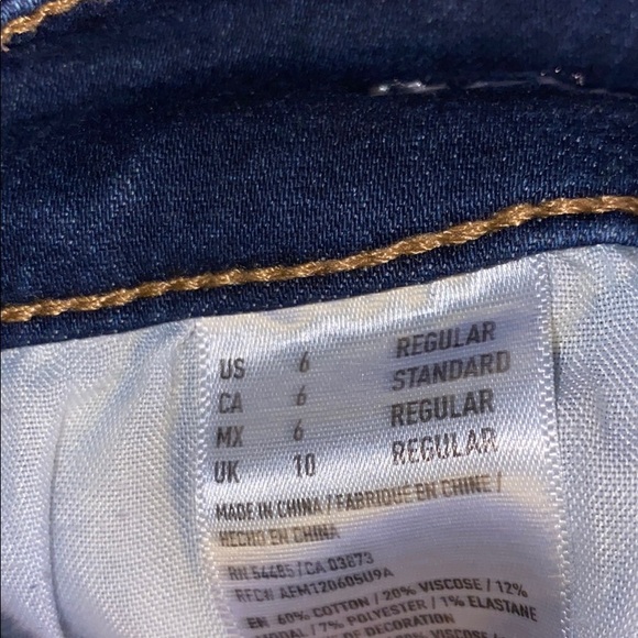 Dark Wash American Eagle Jeans - Picture 2 of 2